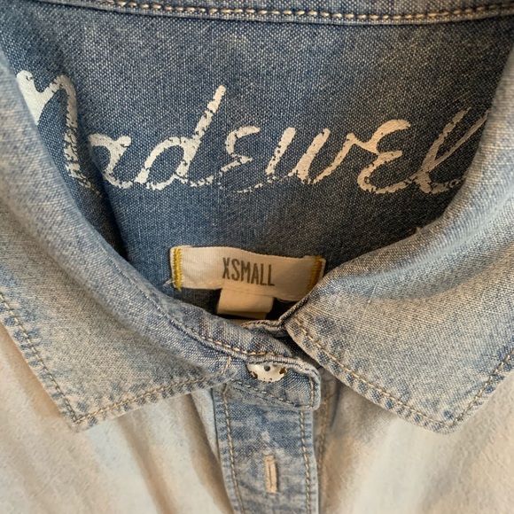 Madewell sleeveless denim button down - Picture 3 of 3